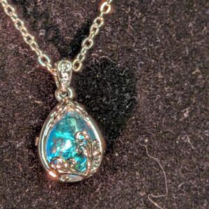 Pendentif goutte cristal bleu