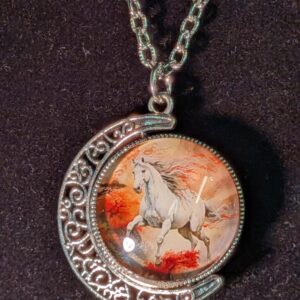 Collier cheval blanc flamboyant